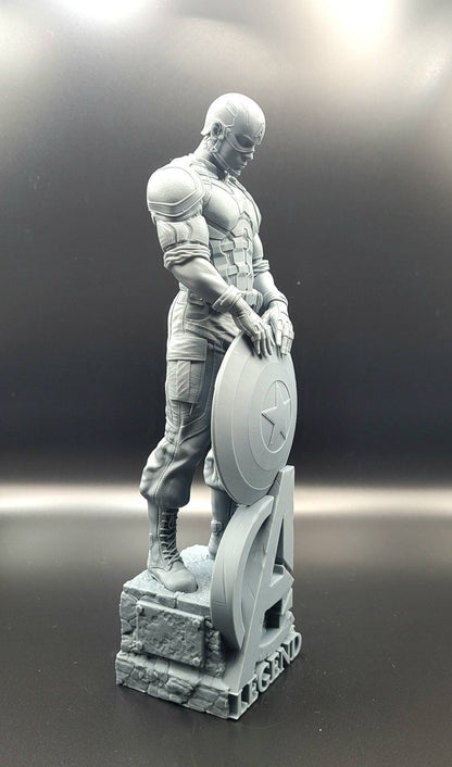 3D 14k resin printed Captain America statue. Interchangeable head. Desktop decoration.