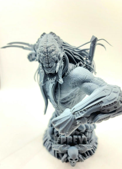 3D 14k resin printed Predator from movie Prey. Fan art.