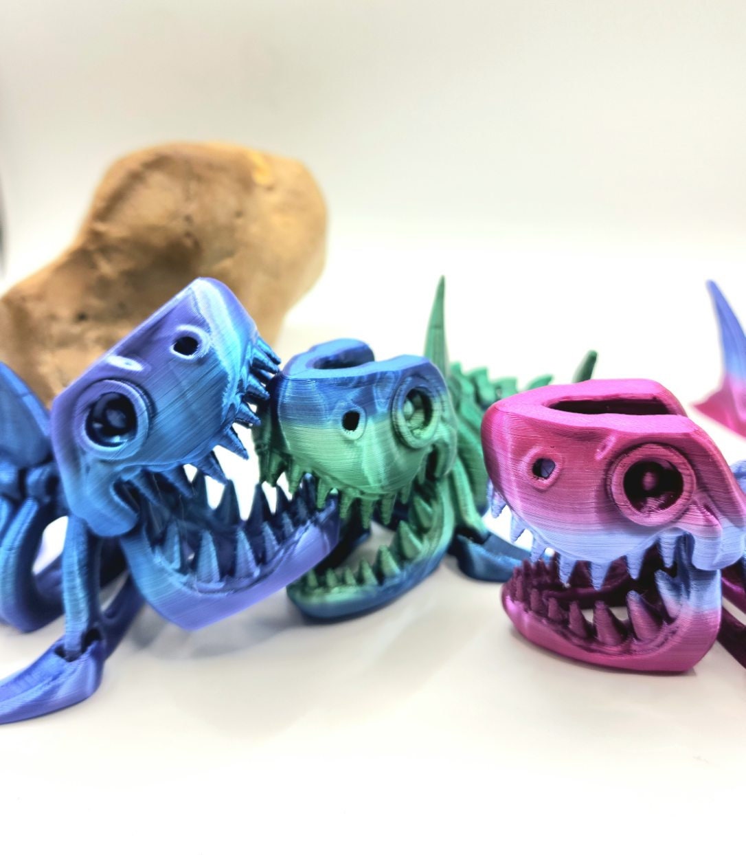 3D printed articulated skeleton shark with movable mouth. Fidget sensory toy, desktop toy.