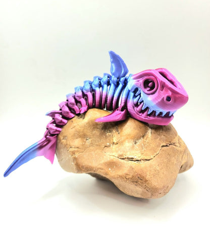 3D printed articulated skeleton shark with movable mouth. Fidget sensory toy, desktop toy.