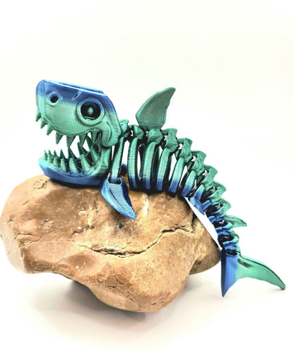 3D printed articulated skeleton shark with movable mouth. Fidget sensory toy, desktop toy.