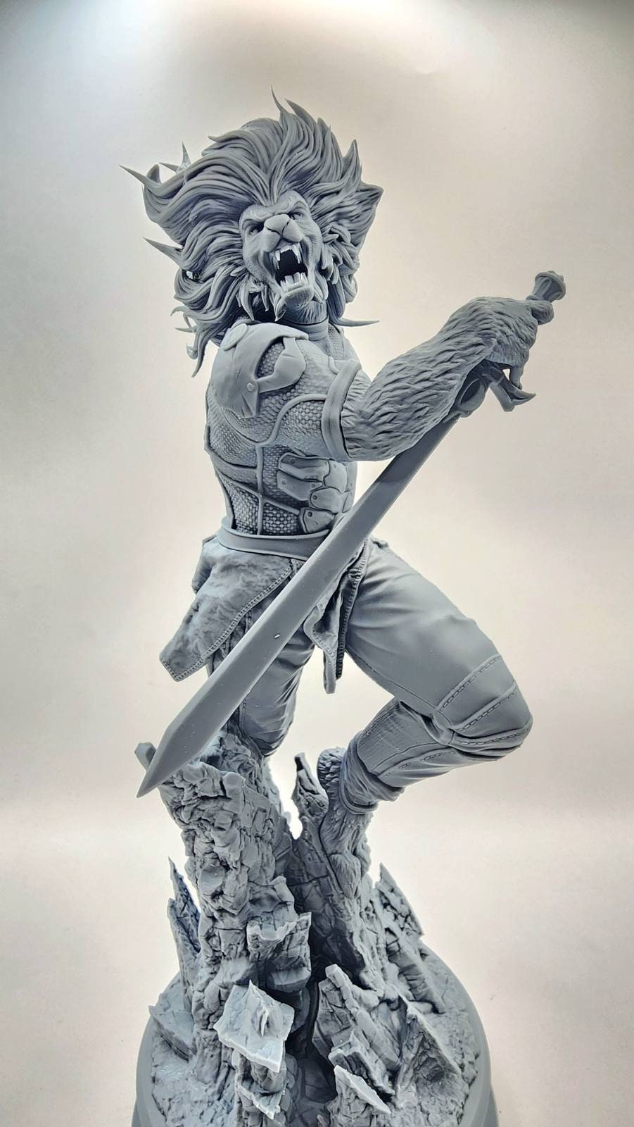 3D 14k resin printed Thundercats, Lion-O. Desktop decoration