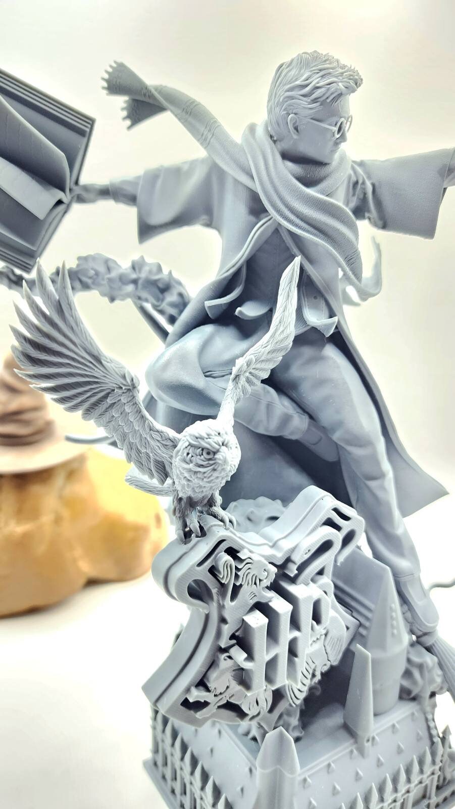 8k resin printed Harry Potter statue. Fan art, desktop decoration.