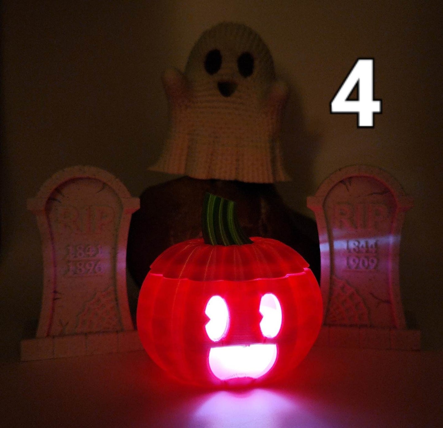 3D printed Jack O lantern with tea light. Halloween decorations.