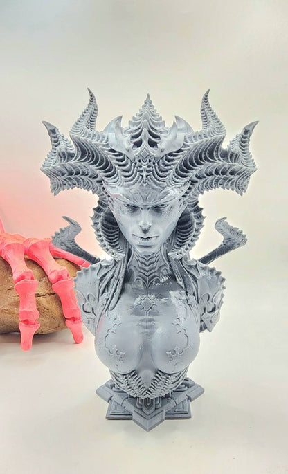 3D 14k resin printed. Lilith, the female demon from Diablo desktop decoration.