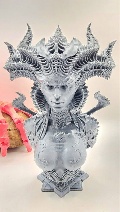 3D 14k resin printed. Lilith, the female demon from Diablo desktop decoration.