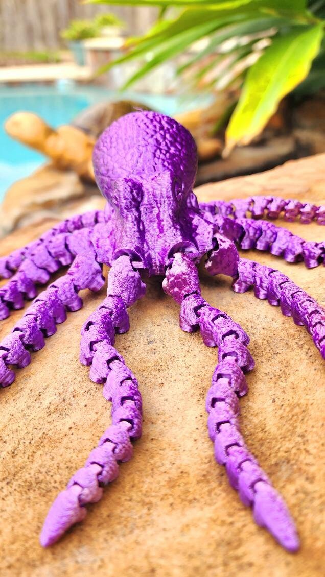 Large Octopus 3D printed fidget sensory toy, desktop decoration.