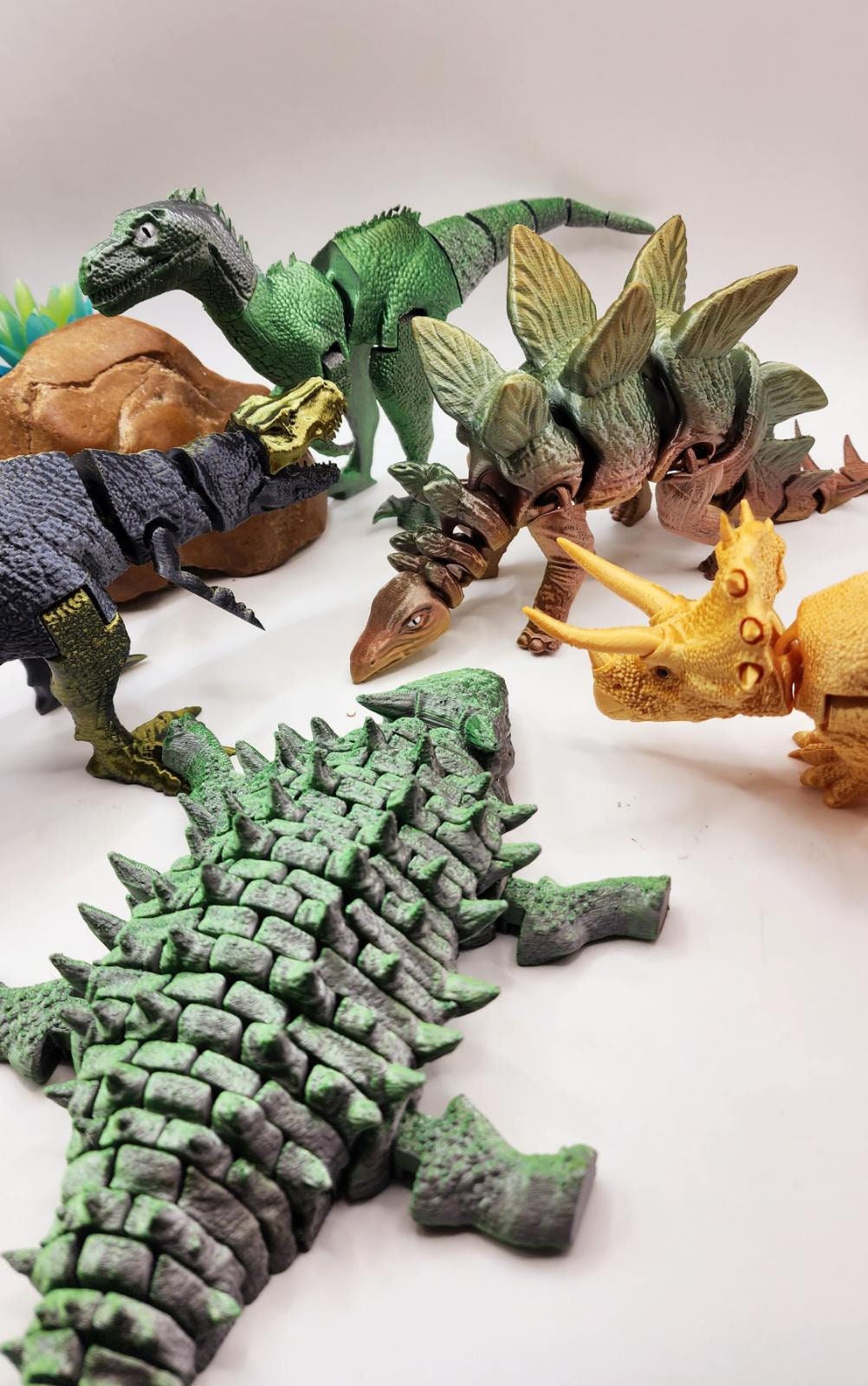 Jurassic dinosaurs collections, articulated fidget toy.