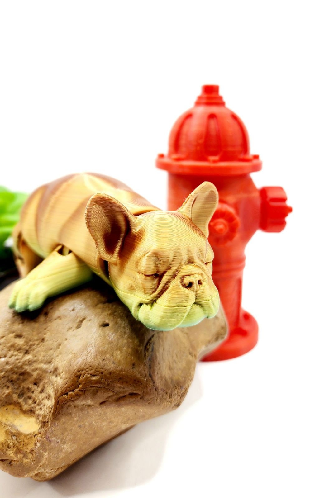 3D printed british bulldog, articulated fidget sensory toy. With an optional fire hydrant.