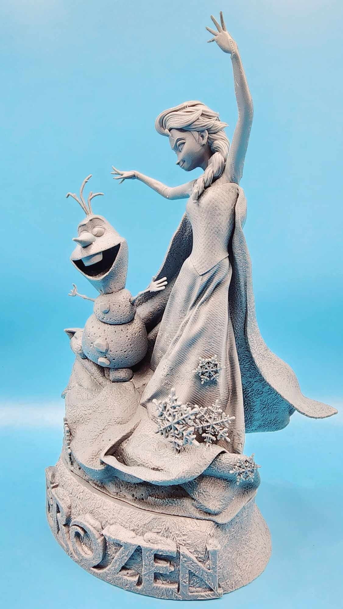 3D 14k resin printed Elsa and Olaf dancing, desktop decoration, fan art.