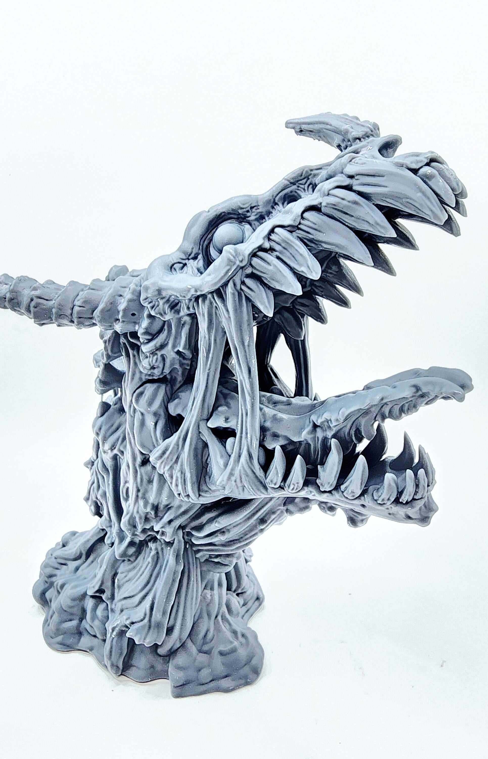 3D 14k resin Printed Undead Dragon Desktop Decoration.