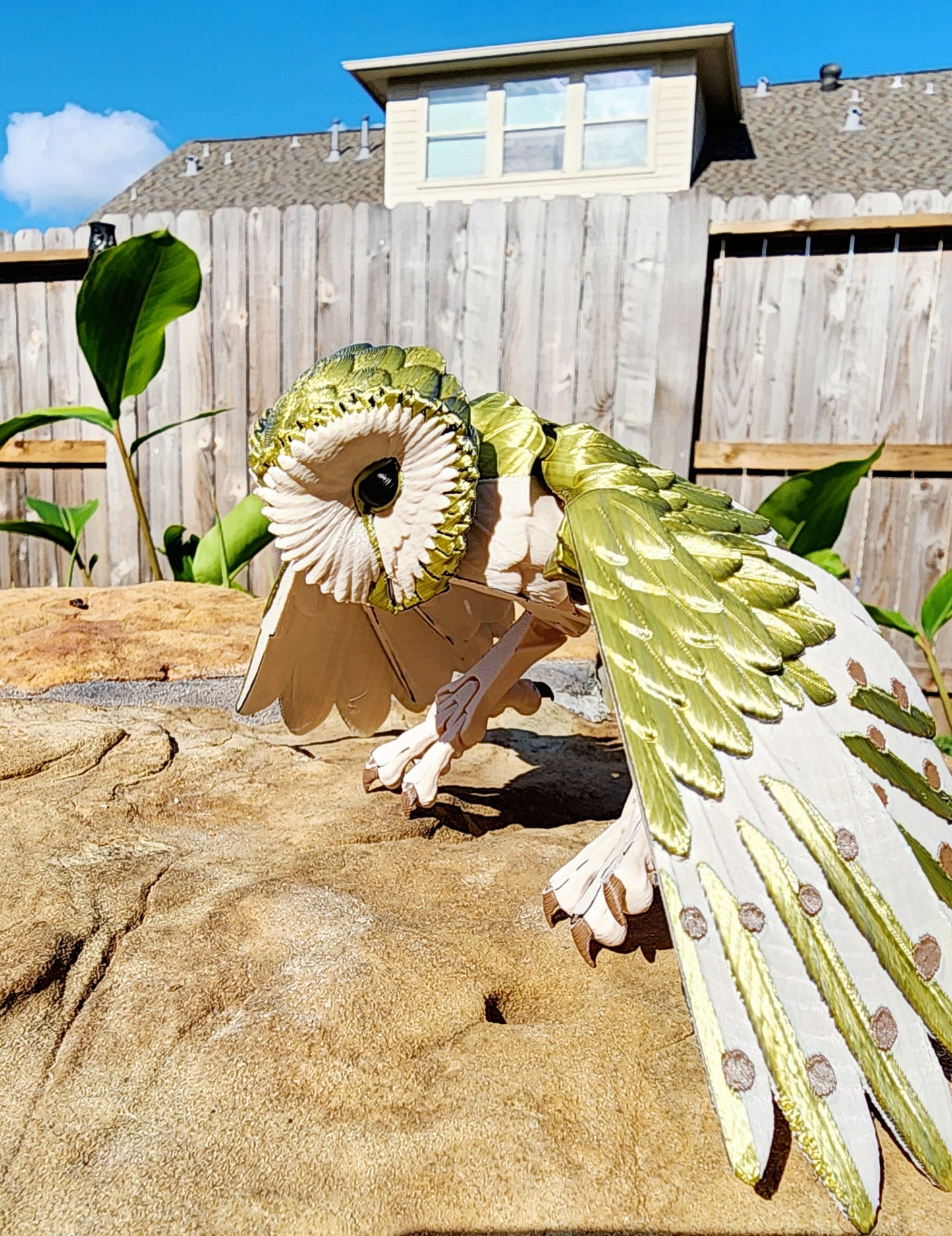 3D printed articulated Barn Owl fidget, sensory, pet toy.