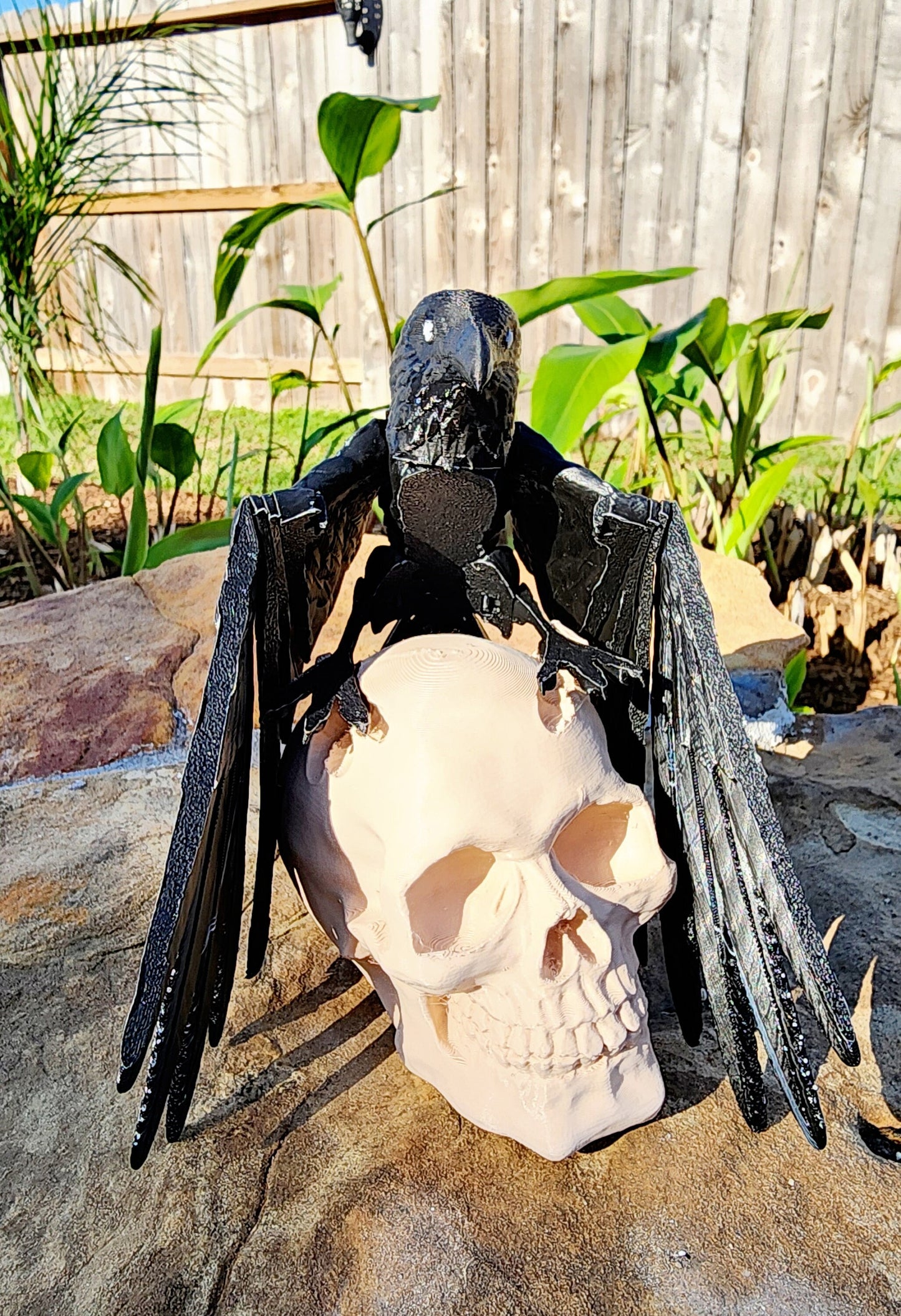 3D printed articulated Raven with articulated wings, fidget, sensory toy with optional skull base.