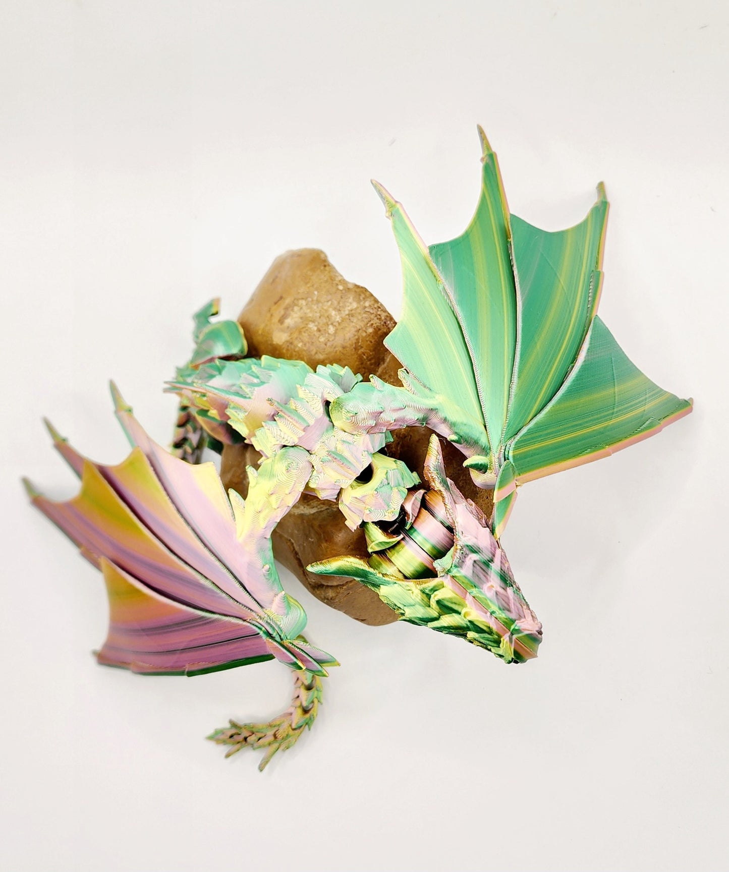 3D printed Biting Dragon articulated fidget, sensory toy. With a snap biting mouth.