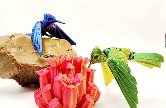 3D printed Humming Bird with a floral stand articulated fidget sensory toy. Desk Toy.