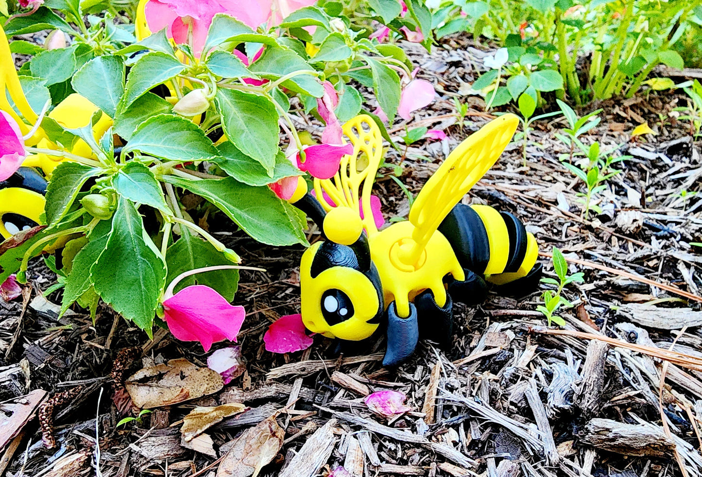 3D printed articulated Honey Bee fidget toy, sensory toy.