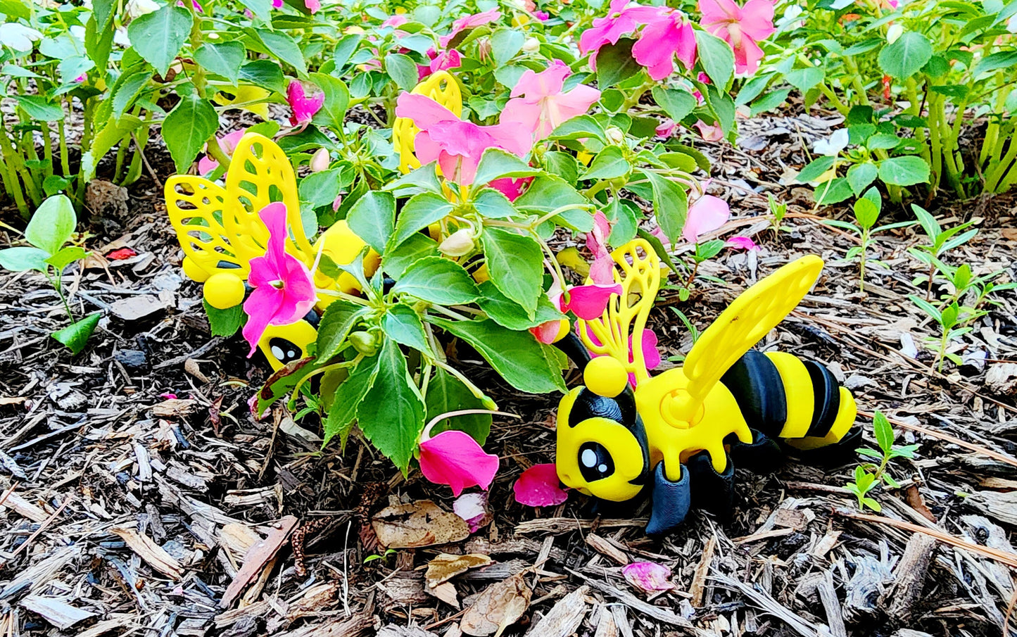 3D printed articulated Honey Bee fidget toy, sensory toy.