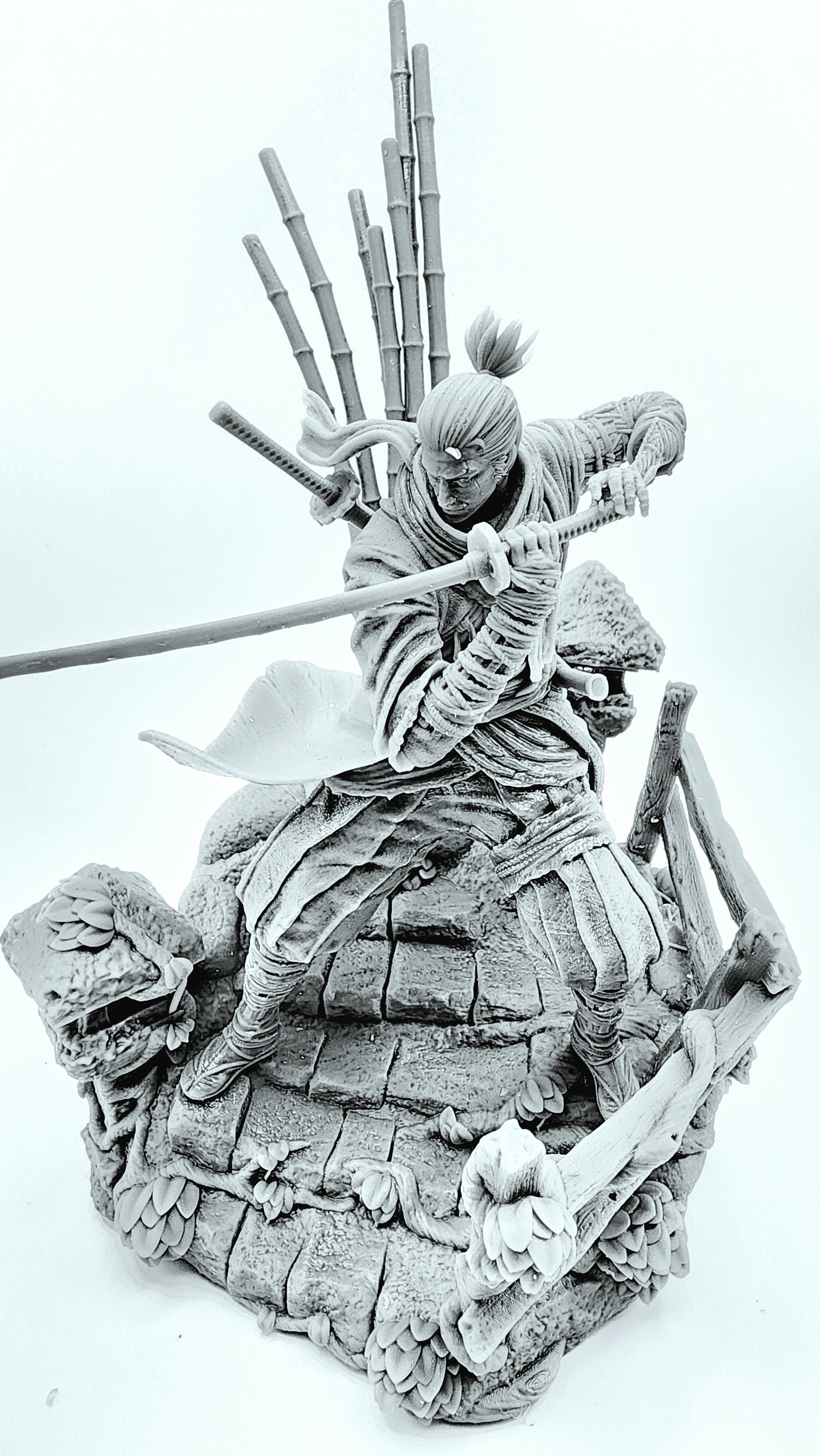 3D 14k resin printed Sekiro from Shadow die twice. Desk Toy, Decoration, Statue.