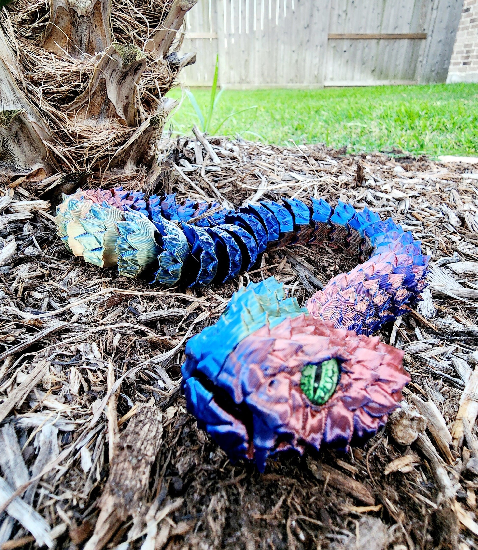 3D printed biting snake articulated fidget toy, sensory toy.