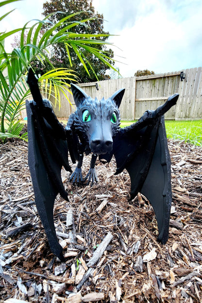 3D Printed articulated biting bat fidget, sensory, desktop toy.