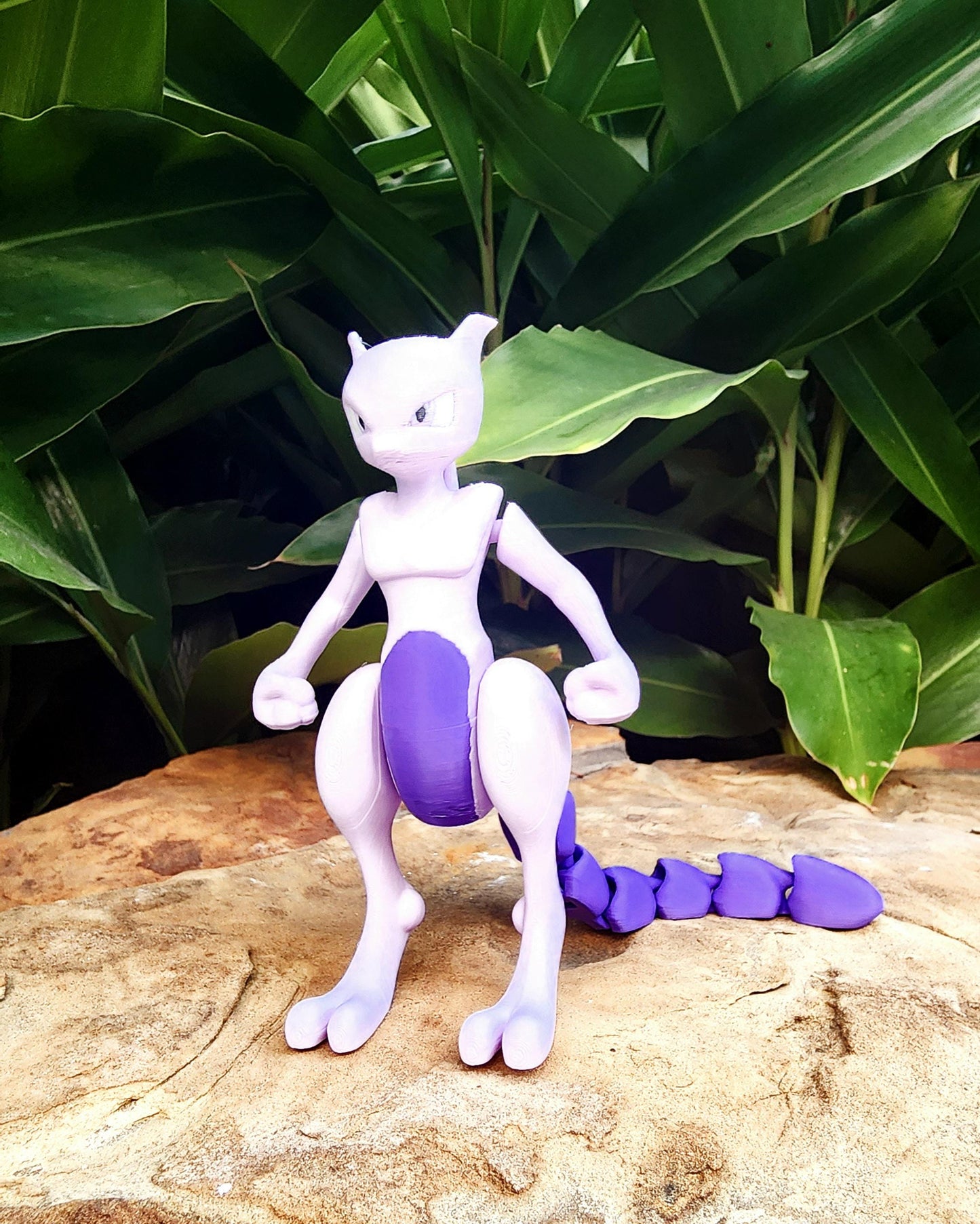 3D printed articulated Mewtwo fidget toy, sensory toy, desktop toy.