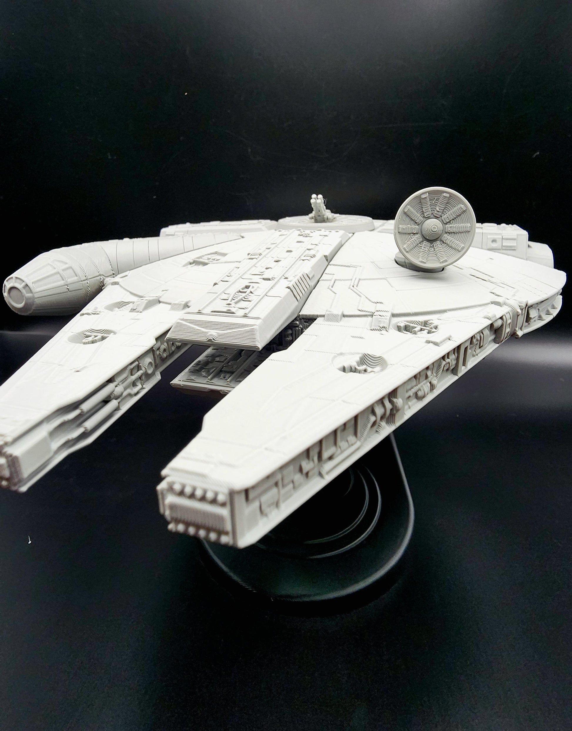 3D Printed Milennium Falcon with articulate stand. Action Figure, Desktop Toy, Decoration. Fan Art.