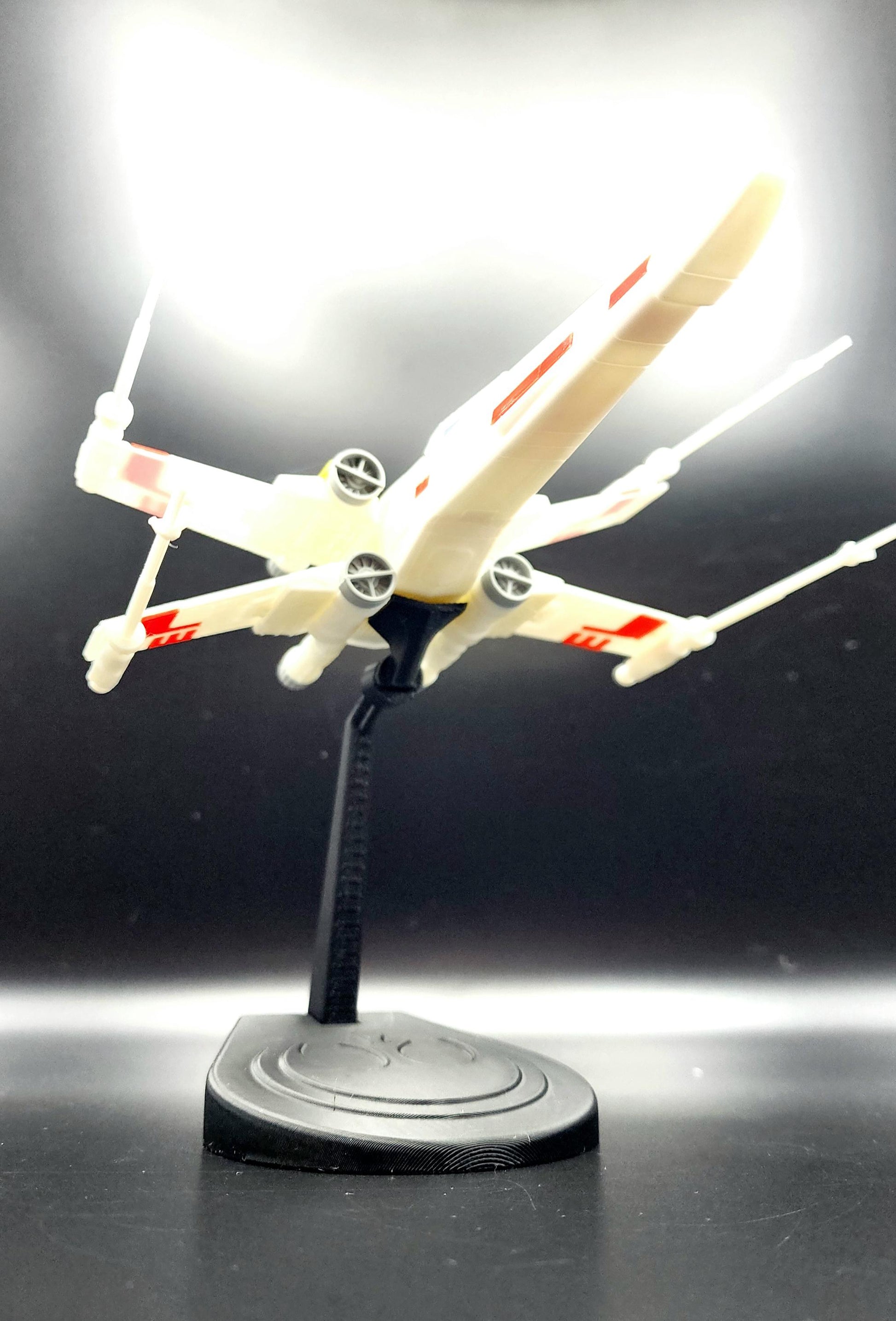 3D printed articulate X-Wing fighter. Action Figure, Desktop Decoration. Fan art.