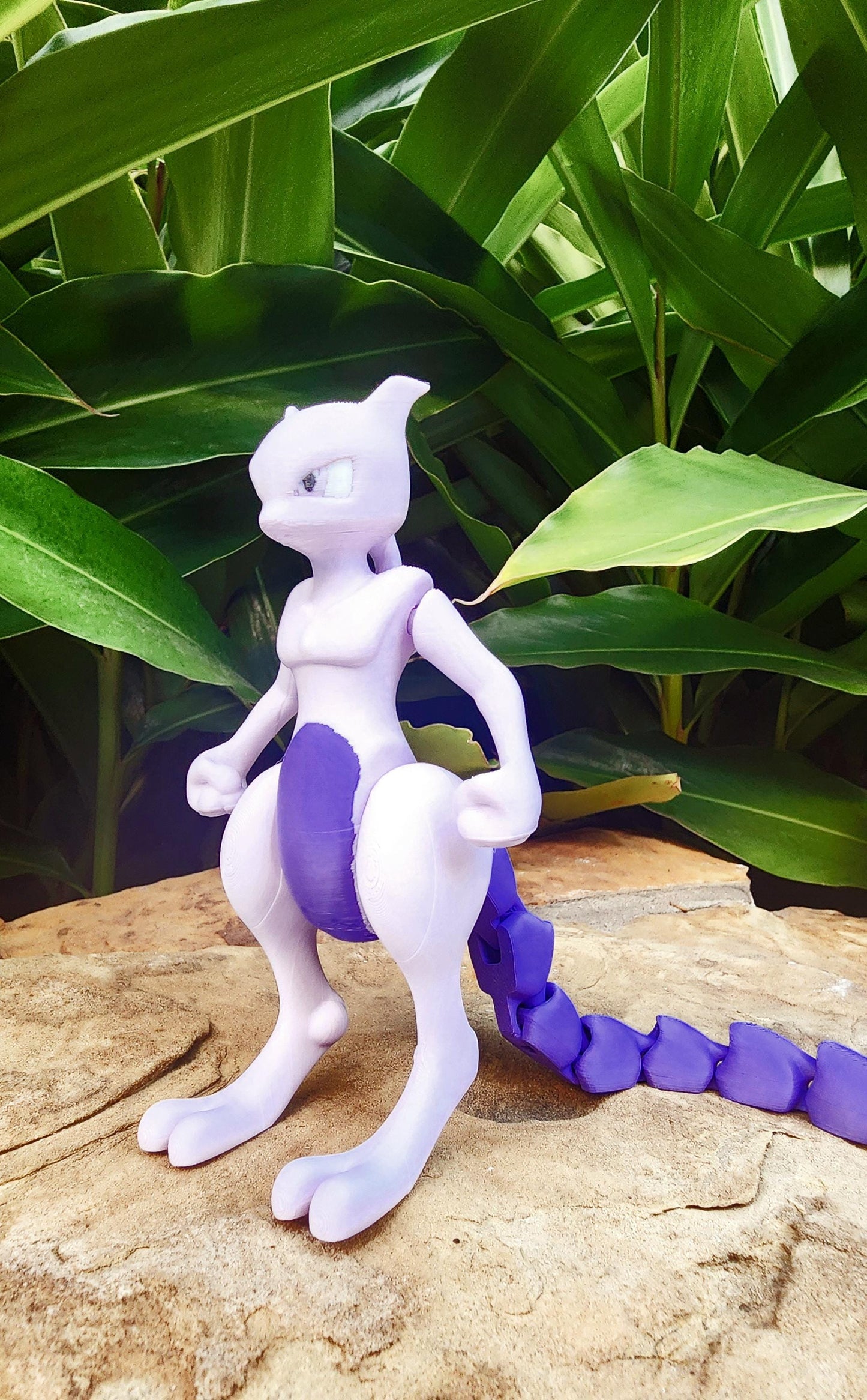 3D printed articulated Mewtwo fidget toy, sensory toy, desktop toy.