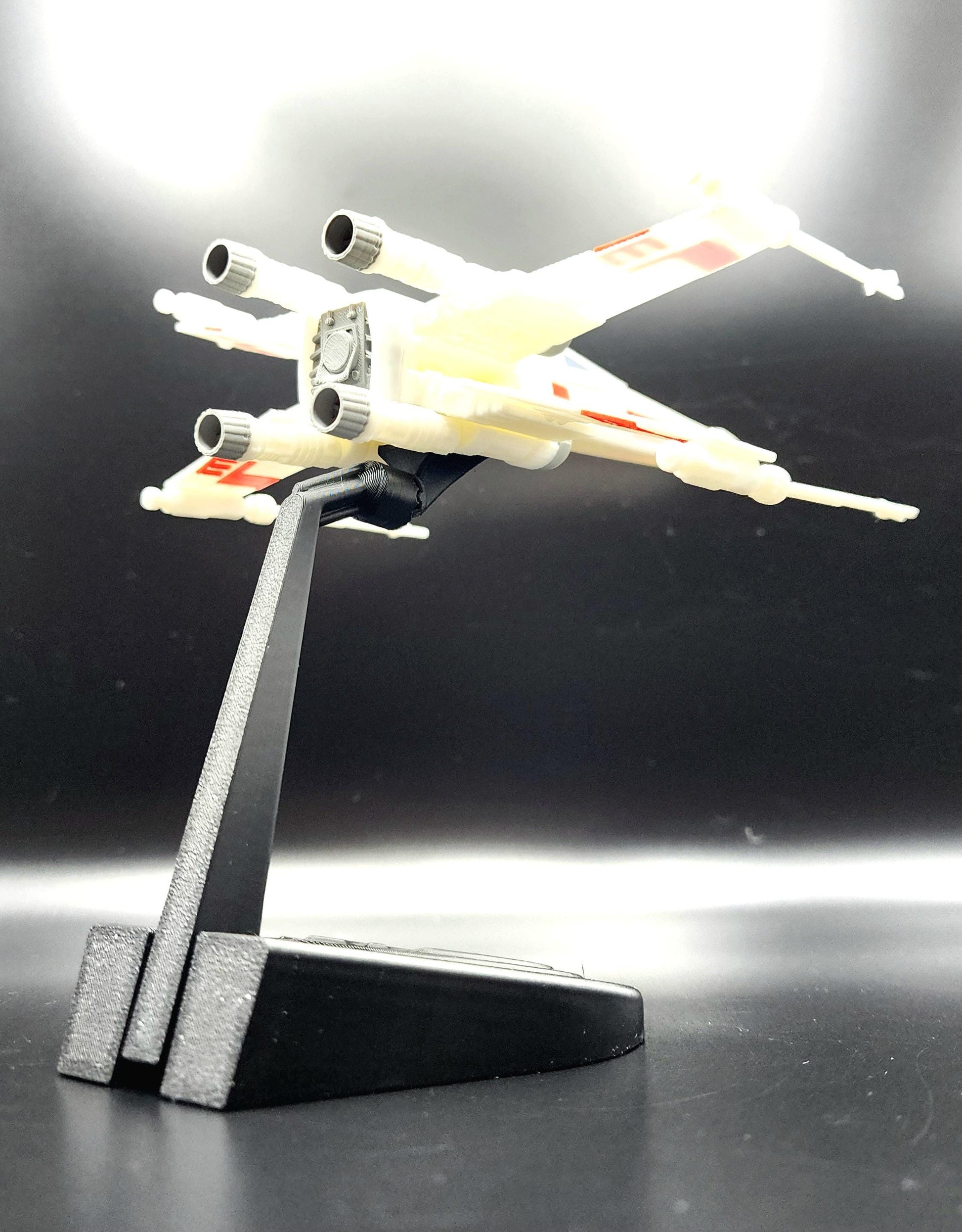 3D printed articulate X-Wing fighter. Action Figure, Desktop Decoration. Fan art.