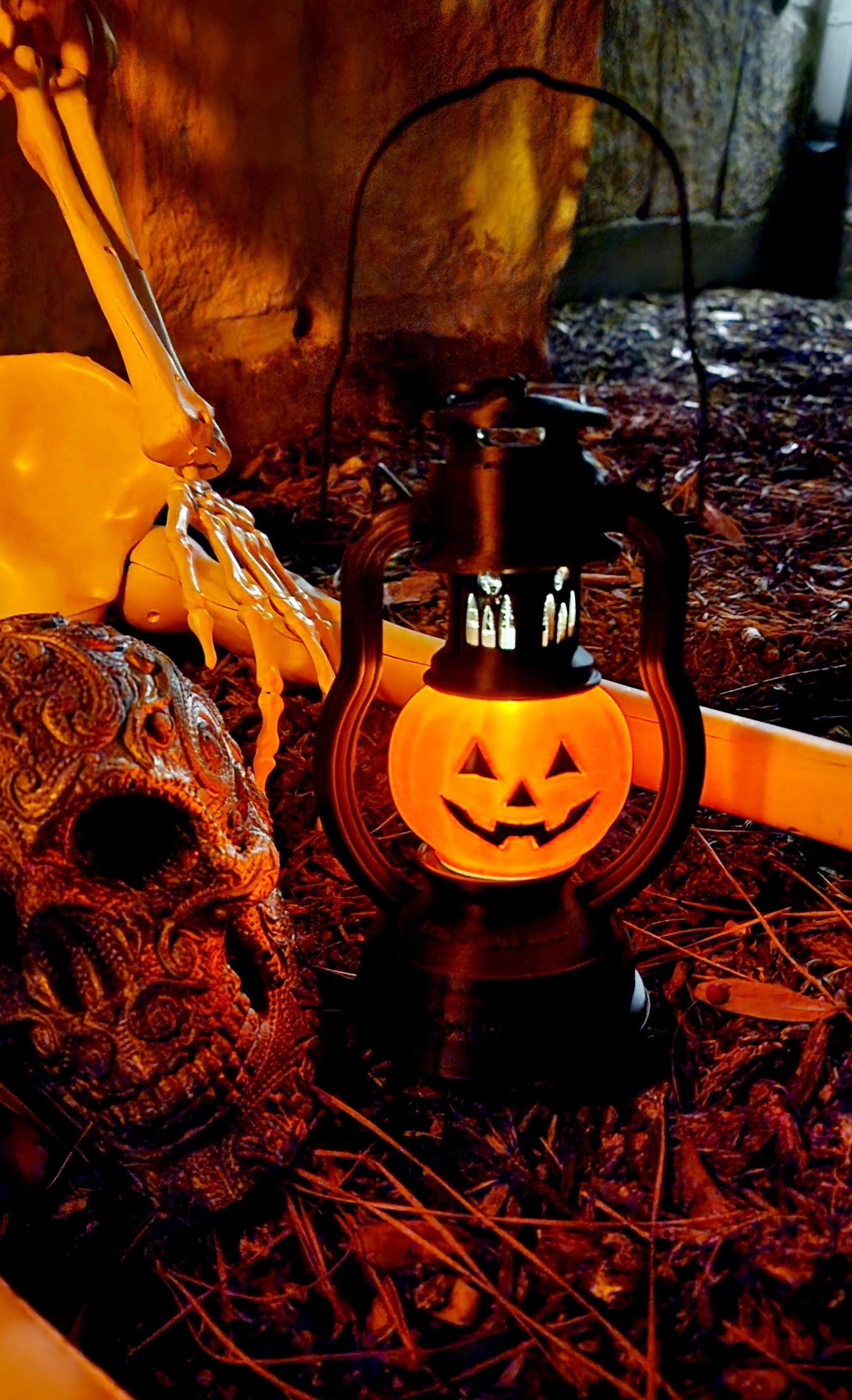 3D printed pumpkin gas light with led candlelight.